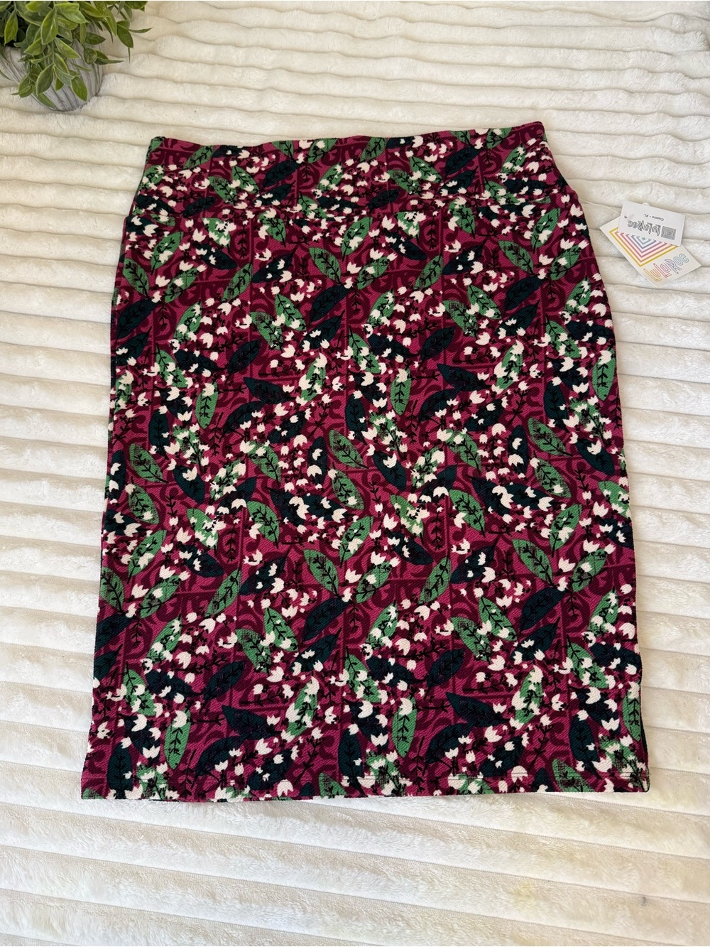 LulaRoe floral Cassie pencil skirt size XL